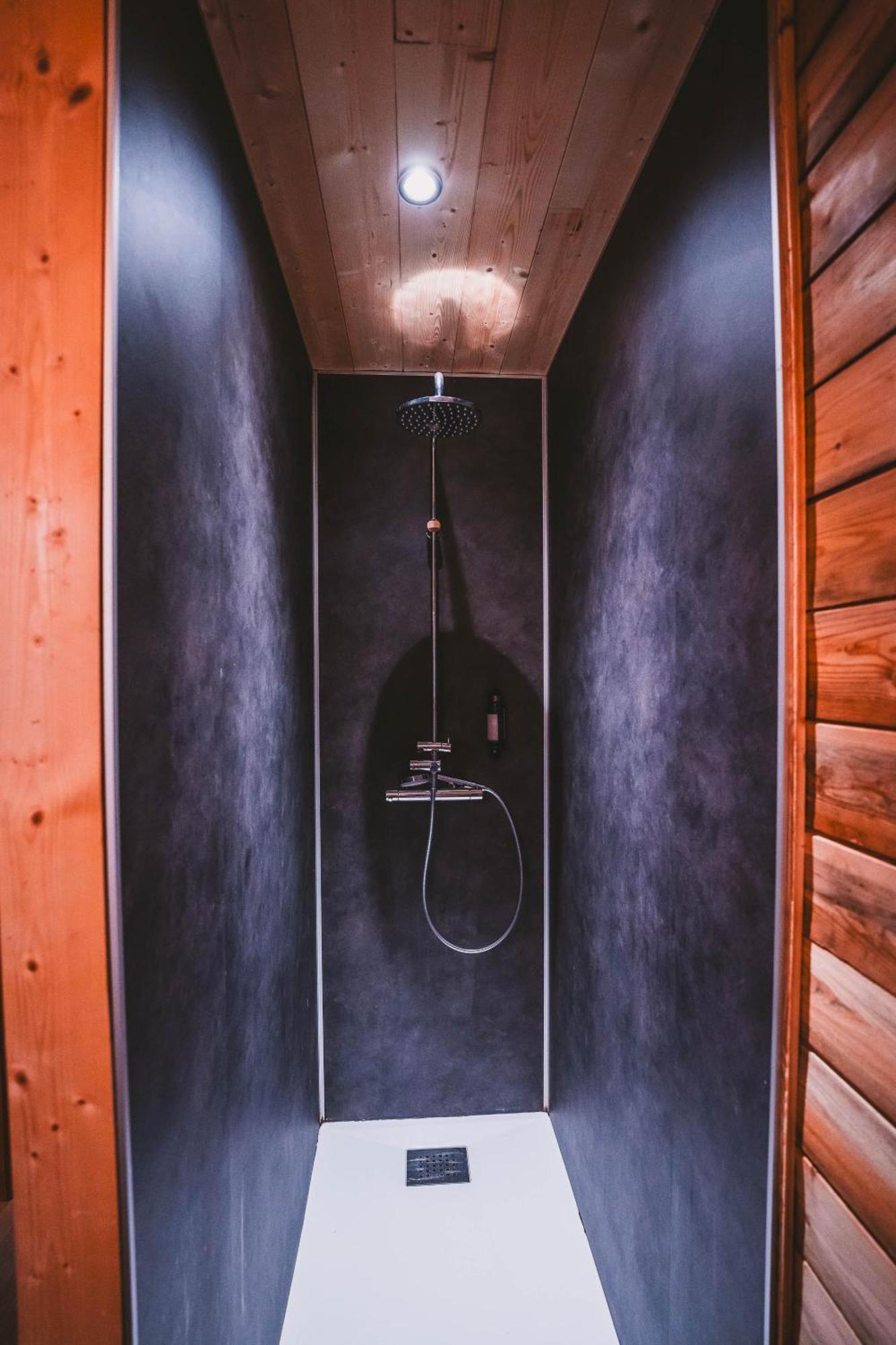 Utopia Village - Art & Nature Lodges Mons Exterior photo